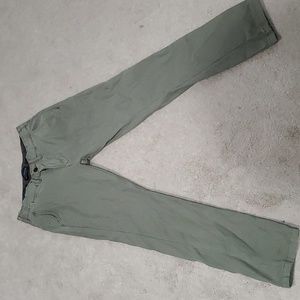 Lucky Brand 410 Athletic Chino Size 30